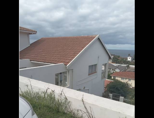 3 BEDROOM HOUSE FOR SALE IN BLUFF
